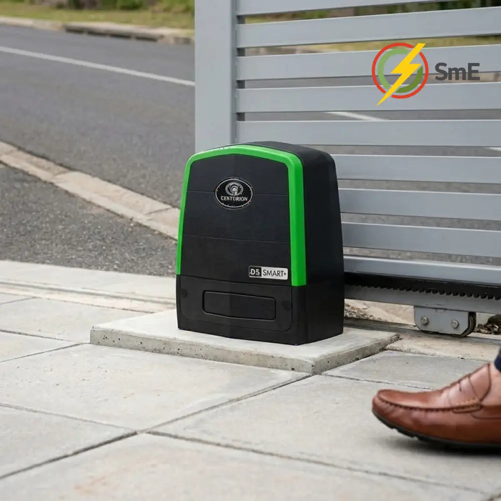 Centurion D5 Evo SMART+ Gate Motor Complete Kit – WiFi Enabled 500kg Capacity with Anti-Theft Bracket 4m Nylon Racks &